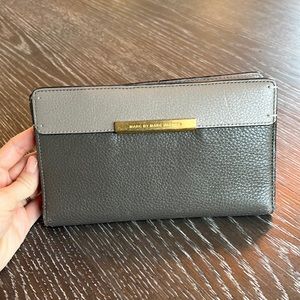 Marc Jacobs wallet